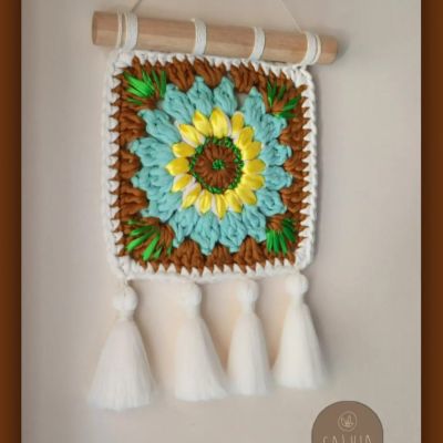 A distinctive crochet piece 