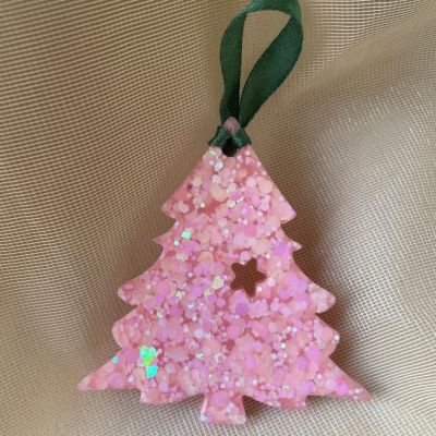 Resin Christmas ornament 