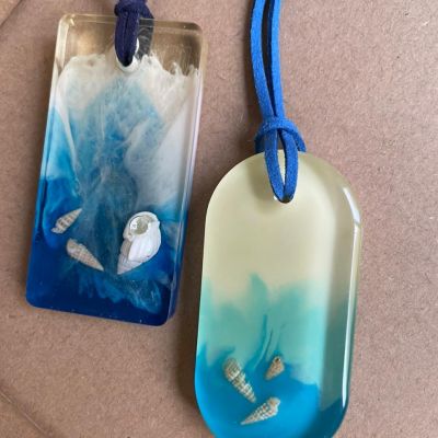 Resin car pendant 