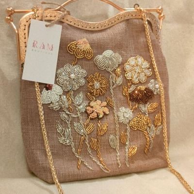 Hand embroidery bag 