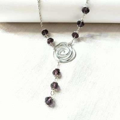 Chain of crystal purple colour 