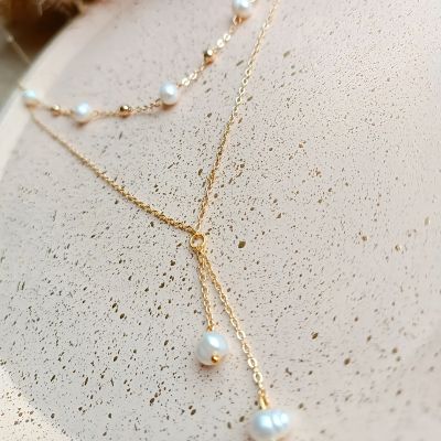 Double layered pearl necklace