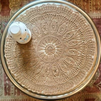 crochet table doily (round)