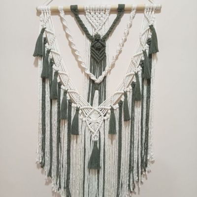 macrame hanger 