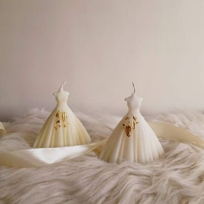 Bride dress candle 