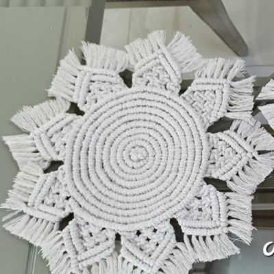 Circular macrame runner