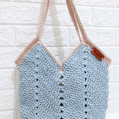 Trendy crochet bag