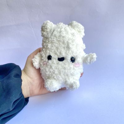 Polar bear plushie toy