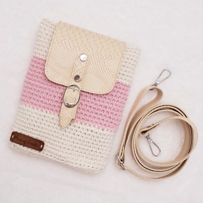 Crochet mobile bag