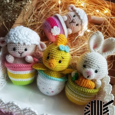 Amigurumi animals in apot