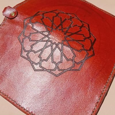 Women wallet with islamic geometric decorations 