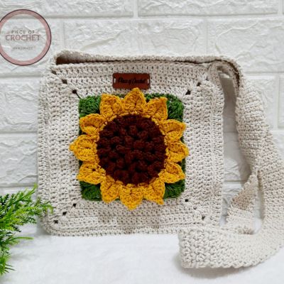 sunflower crochet bag