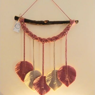 Macrame hanging leaf design