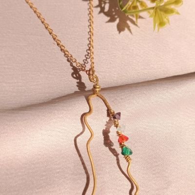 A copper chain in the shape of a map of Palestine