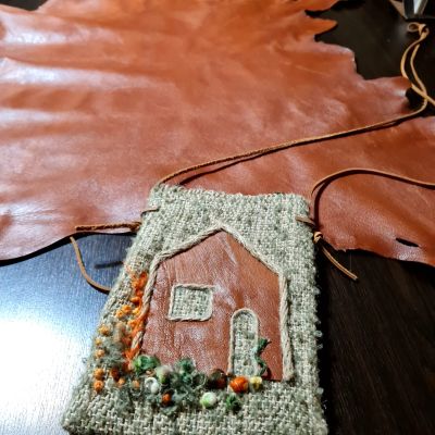 Bag from leather and loom 