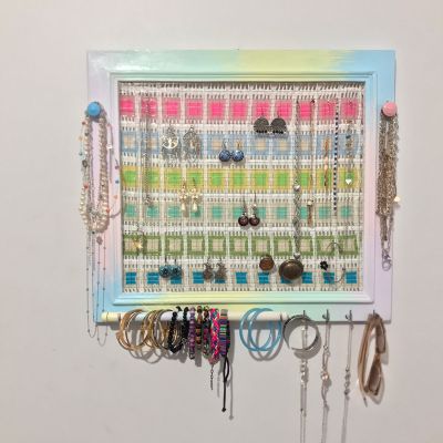 Jewelry organizer 