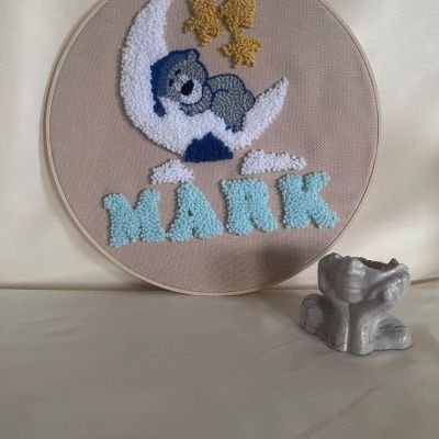 Embroidery hoop