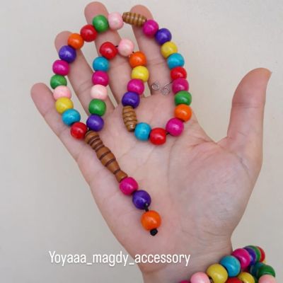 Rosary made of 33 wood grains, cheerful colors