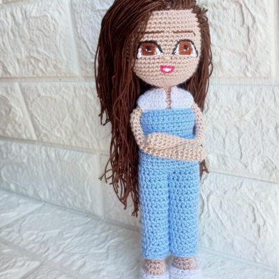 Amigurumi doll 