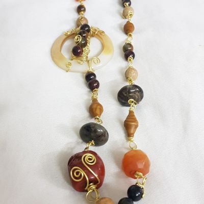 Handmade necklace with coloured gemstones and shell🧡