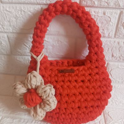 Trendy T_Shirt yarn bag 