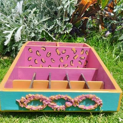  Handpainted Makeup organizer 