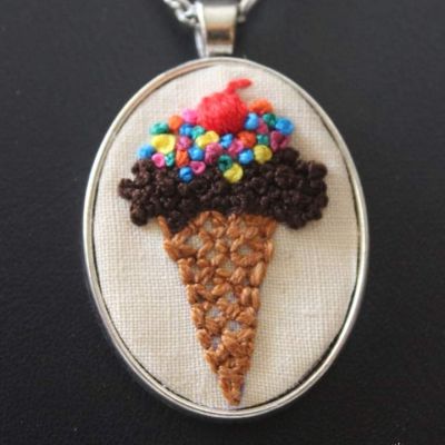 Embroidery necklace