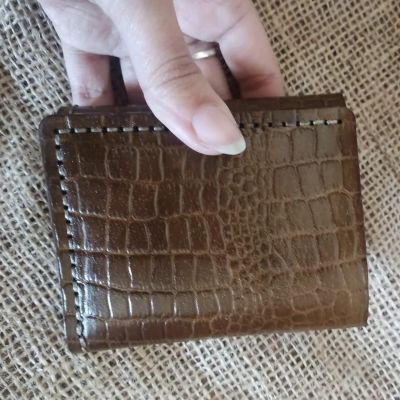 Trifold natural leather wallet