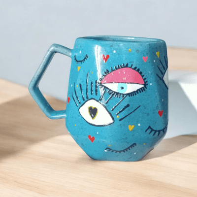 Porcelain mug 