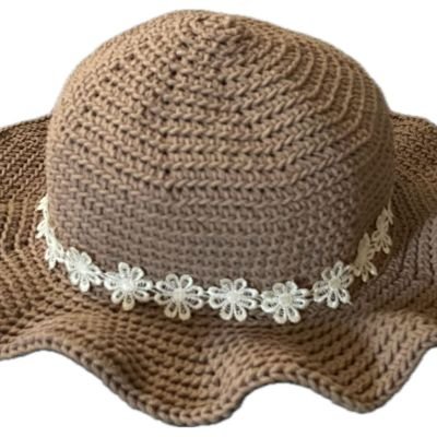 A woman's hat 100% cotton 