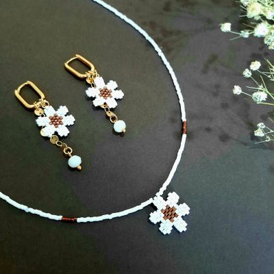 White flower by Miyuki beads set