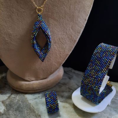 A set of wavy blue by Miyuki beads