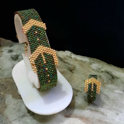 Green wavy Miyuki beads belt set