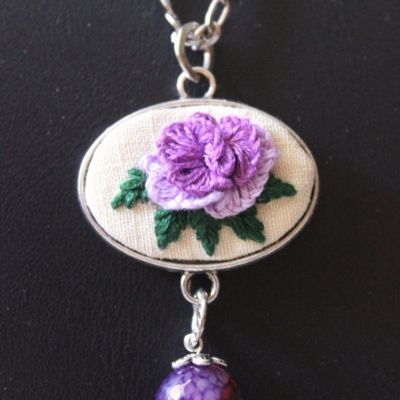 Embroidery necklace