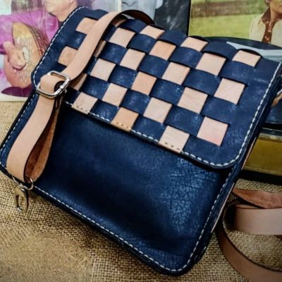 Women's crossbody bag 