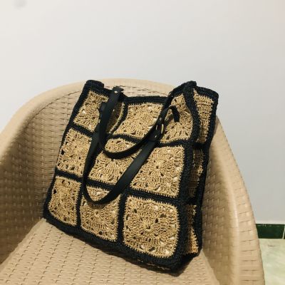 Raffia bag 