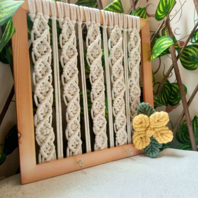 Macrame key holder 