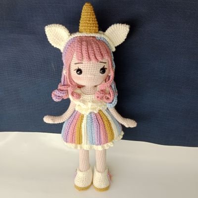 Amigurumi doll 