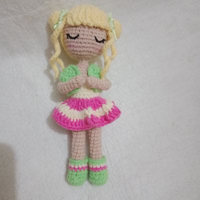 Amigurumi doll 