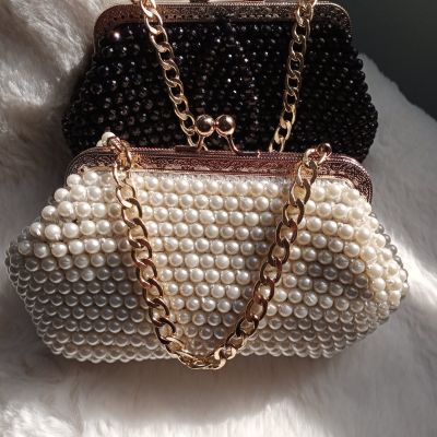 Crochet bag with beads