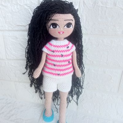 Amigurumi doll 