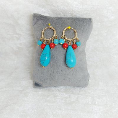 Earrings made of turquoise stones