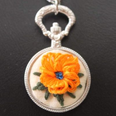 Embroidery necklace