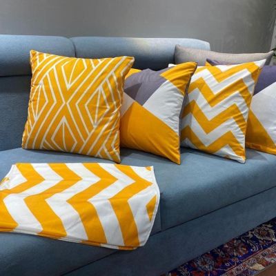 Yellow cushion set