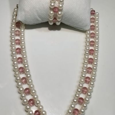 Necklace and bracelet set for children