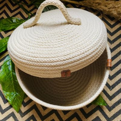 Cotton bread basket with lid 