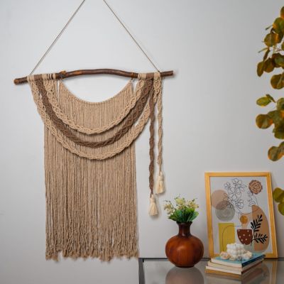 Macramé wall hanging 