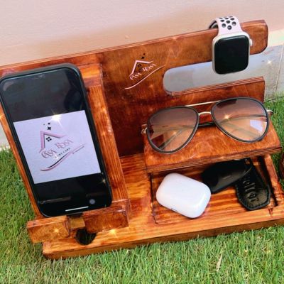 Desk organizer for personal tools