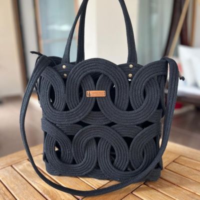 Trendy zigzag bag