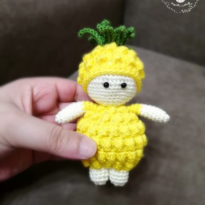 Cute pinapple toy